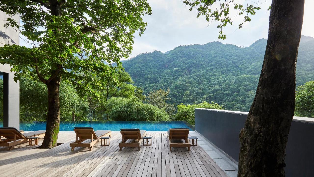 The Roseate Ganges Rishikesh Hotel Bagian luar foto